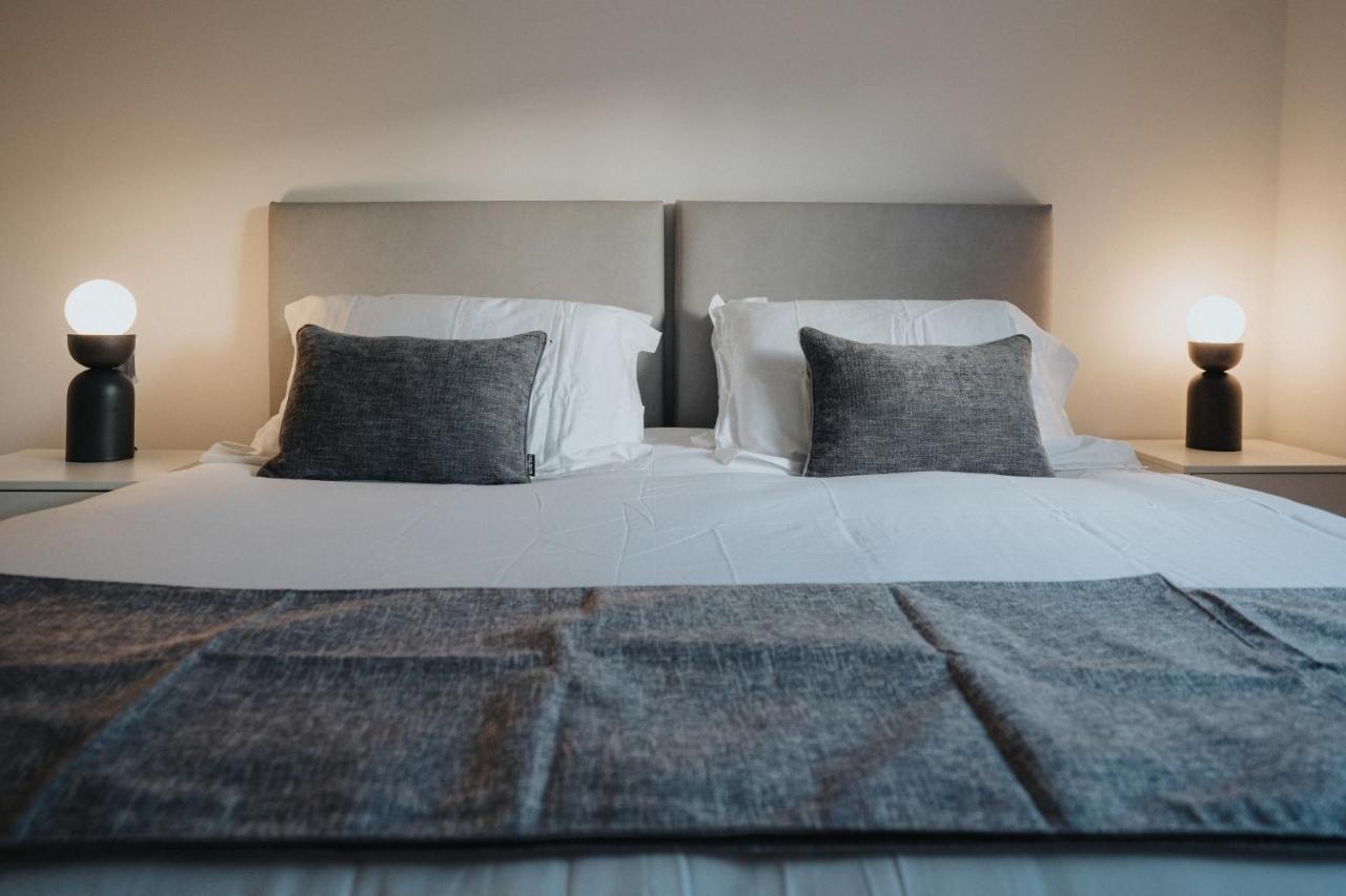 Lovely Modern 2 Bed City Centre Apartment With Free Parking - Double Or Twin Beds Available Wolverhampton Exterior photo